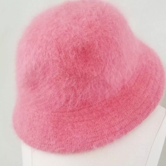 MODCLOTH PINK SORBET ANGORA BUCKET HAT - Picture 2 of 6